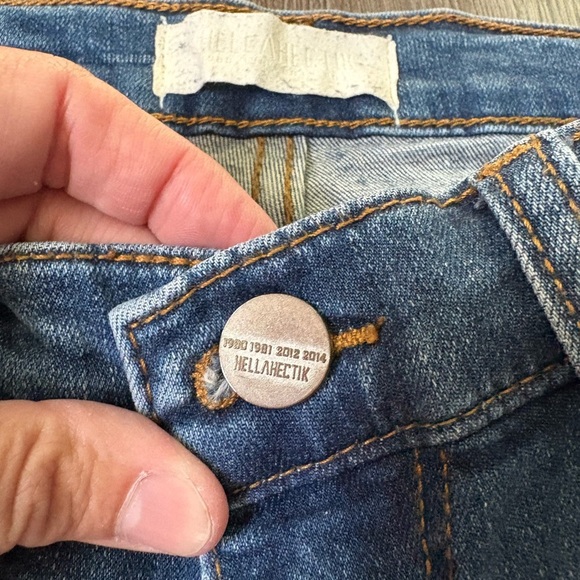 Lulu’s hellahectik blue distressed skinny jeans - Picture 2 of 5